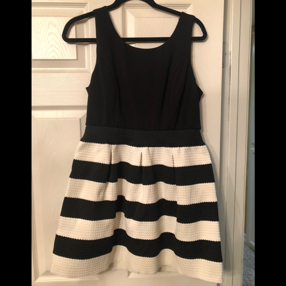 Lily star Black and White Dress